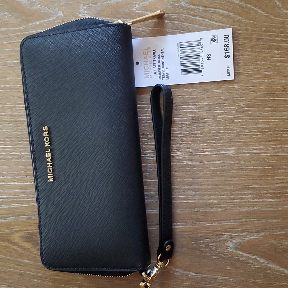 Michael Kors Wristlet